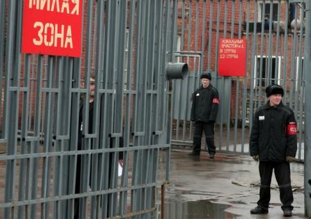 Обвинённый в изнасиловании девочки экс-следователь написал письмо из СИЗО