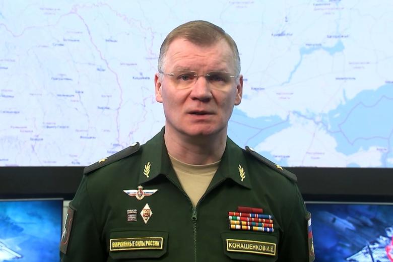 Официальный представитель Министерства обороны РФ генерал-майор Игорь Конашенков во время брифинга в Национальном центре управления обороной РФ