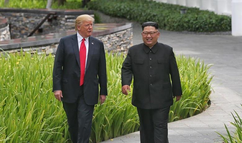 Президент США Дональд Трамп и лидер КНДР Ким Чен Ын