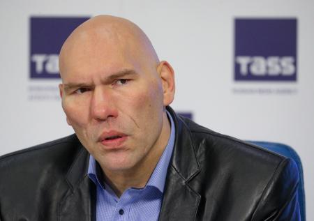 Валуев отреагировал на запрет въезда в Азербайджан