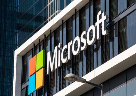 Microsoft может купить разработчика ИИ за $16 млрд