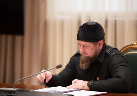 Кадыров объяснил назначение родственников на высшие должности