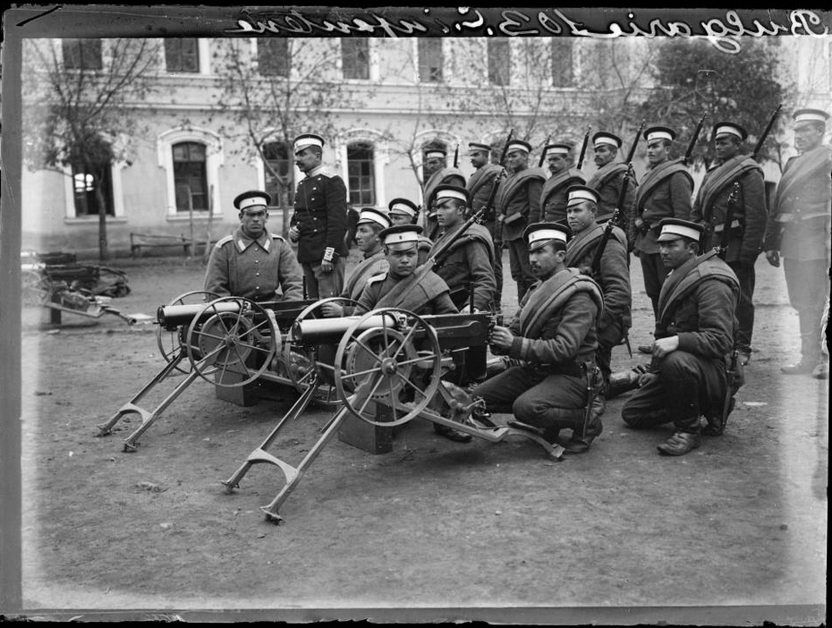 Пулемётная команда болгарской армии, сентябрь 1908 года