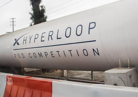 Омеляну может грозить срок из-за строительства Hyperloop 