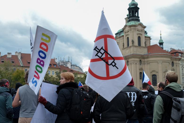 Антиковидные протесты в Праге