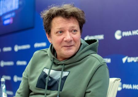 Актер Ян Цапник — о кровавом безвременье, голоде и матерных советах дочери