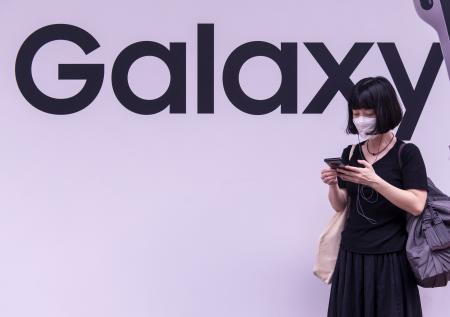 Samsung 23 сентября покажет бюджетную версию смартфона Galaxy S20