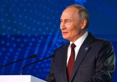 Путин рассказал об успехах ВС РФ под Купянском
