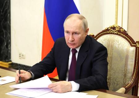 «Немножко припала»: Путин о цене на газ