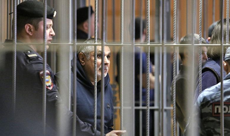 Шакро Молодой