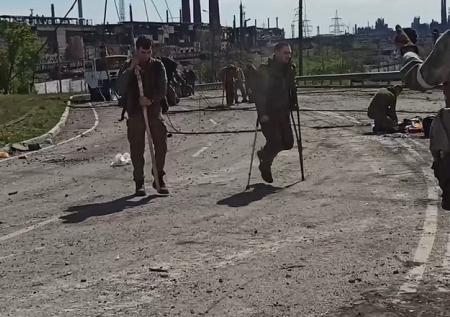 Представитель ВСУ проинспектировал содержание боевиков «Азовстали»