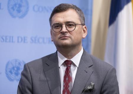 Кулеба заявил, что США не запрещают использовать их оружие против Крыма
