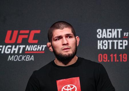 Нурмагомедов поддержал проигравшего дебютный бой в UFC кузена
