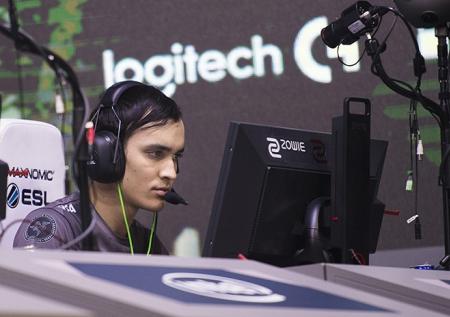 Производитель Mercedes купил немецкий клуб SK Gaming