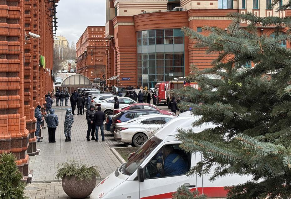 На месте взрыва в жилом комплексе «Алые Паруса» на северо-западе Москвы