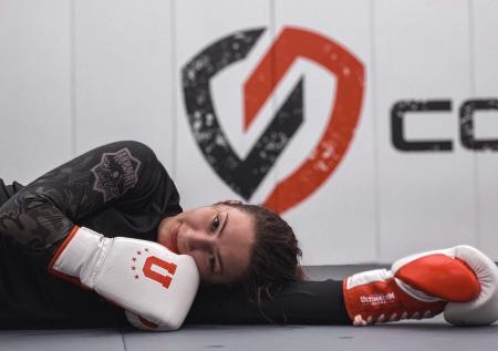 Боец UFC — о «Бойцовском острове»: октагон на пляже был для красоты