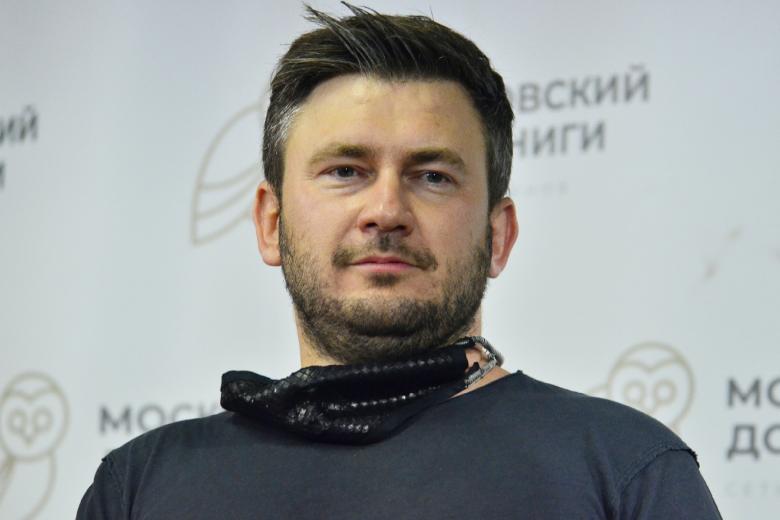 Дмитрий Глуховский