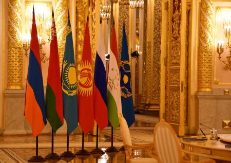 Путин прибыл в Ереван для участия в саммите ОДКБ