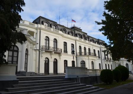 СМИ: посольство РФ в Праге отказалось от адреса площади Немцова