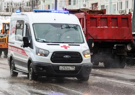 В Москве госпитализировали бортпроводников с рейса из Китая