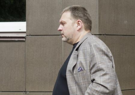 Экс-глава Кировской области посмотрел на динозавров после выхода из колонии