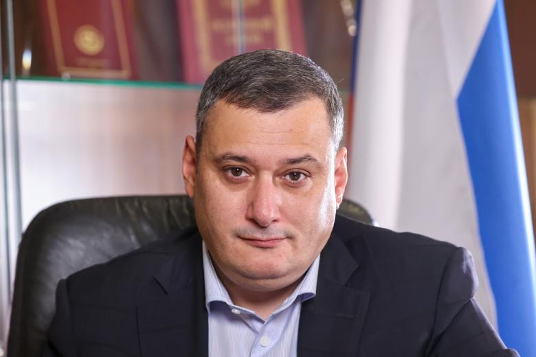 Александр Хинштейн