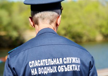 Теплоход врезался в мост над Невой после столкновения с другим судном