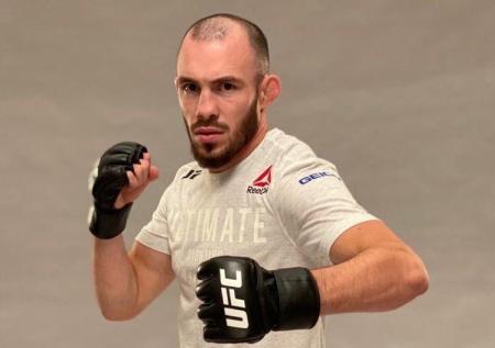 Российского бойца Богатова могут со скандалом выгнать из UFC