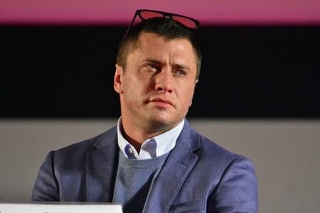 Защита попросила оправдать владельца клуба, избившего Прилучного 