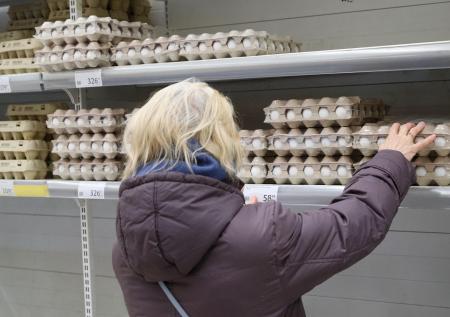 Росстат зафиксировал снижение цен на ряд продуктов