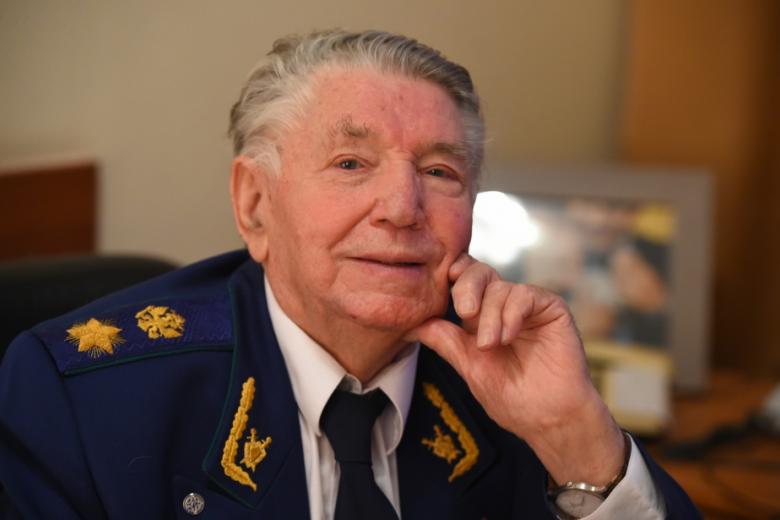 Александр Сухарев