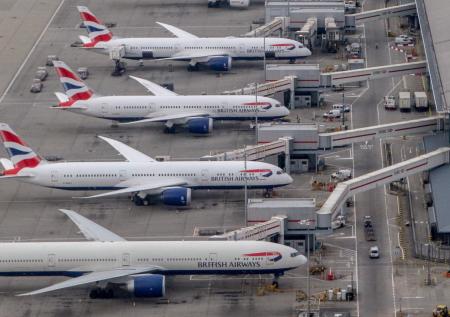 Десятки рейсов British Airways отменены из-за сбоя в IT-системе