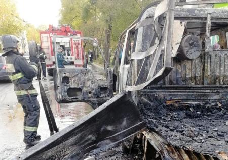 В Хабаровске внутри грузовика взорвался газовый баллон