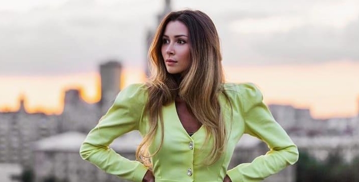 Анна Заворотнюк