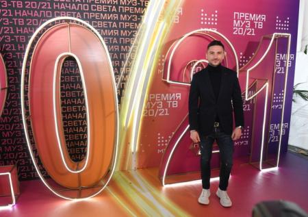 Друг Лазарева Алекс Малиновкий попал в денежный скандал 