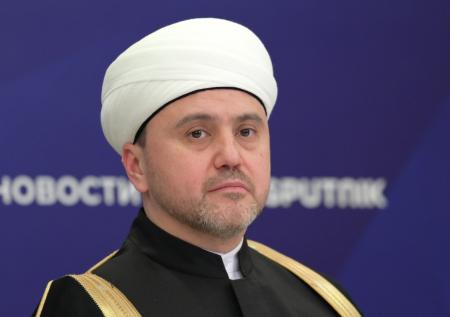 Муфтий призвал выделить помещения для молитвы в вузах