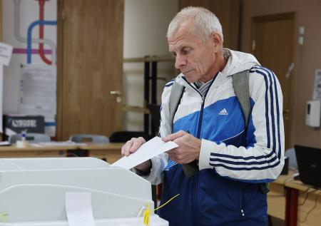 Аналитик призвал ввести одну обязанность для всех депутатов