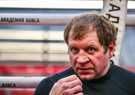 Александра Емельяненко побил даже блогер, но он рвётся на разогрев к Фёдору