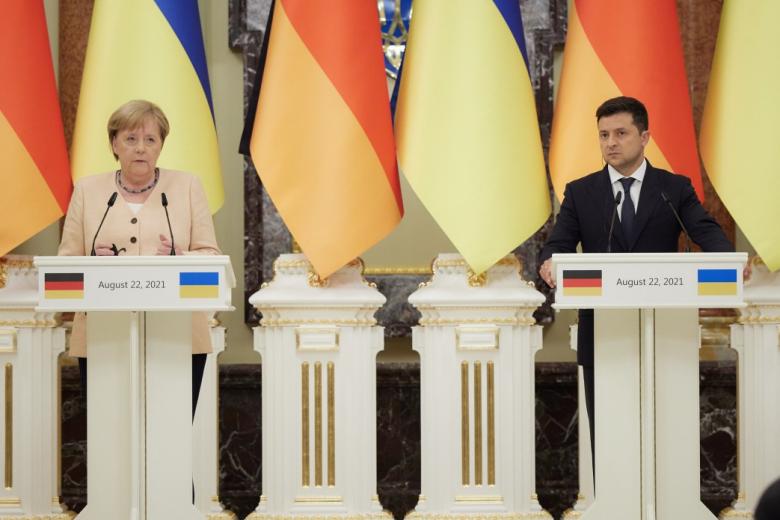 Ангела Меркель и Владимир Зеленский