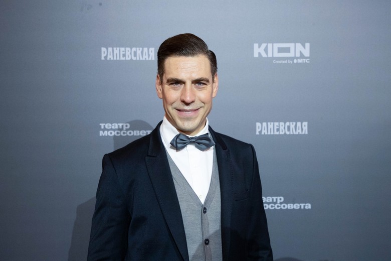 Дмитрий Дюжев
