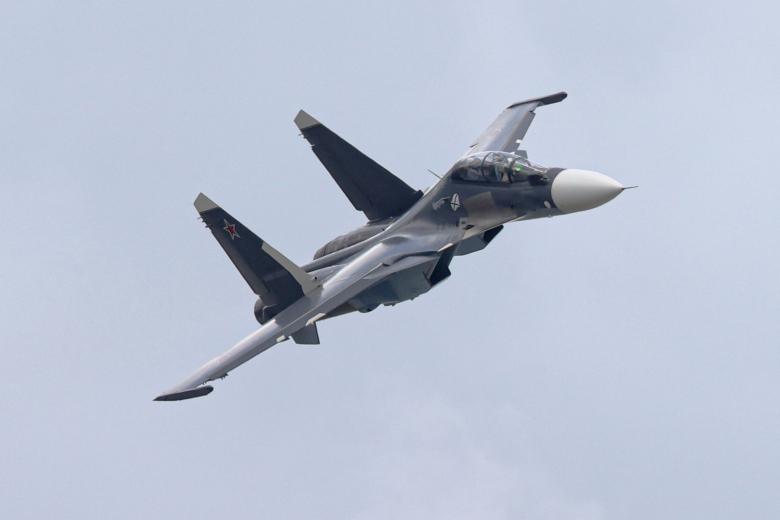 Истребитель Су-30