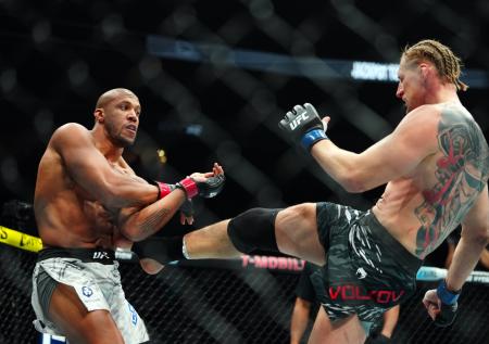 «Ко мне подошли боссы UFC»: Волков высказался о поражении от Гана