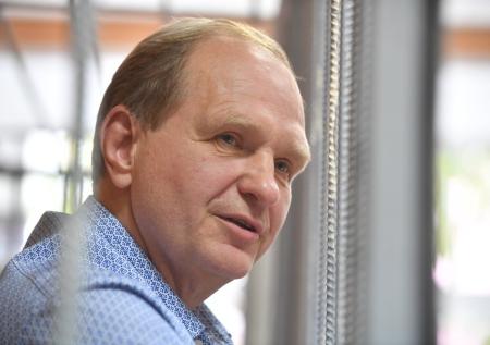 Бывший замглавы МЧС отказался признавать себя виновным в мошенничестве