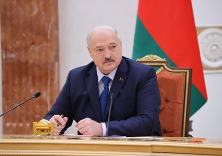 Лукашенко поздравил Путина с успешным проведением единого дня голосования