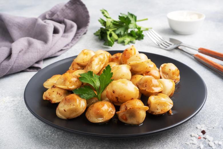 Как пожарить пельмени на сковороде, чтобы было вкусно