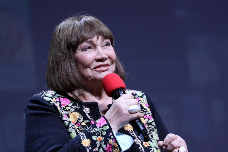 Лариса Лужина