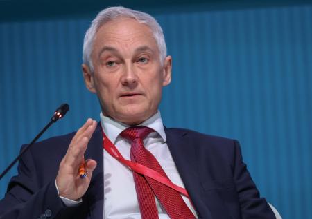 Первый вице-премьер РФ разделил бизнес на «крысить», «хрючить» и «копытить»