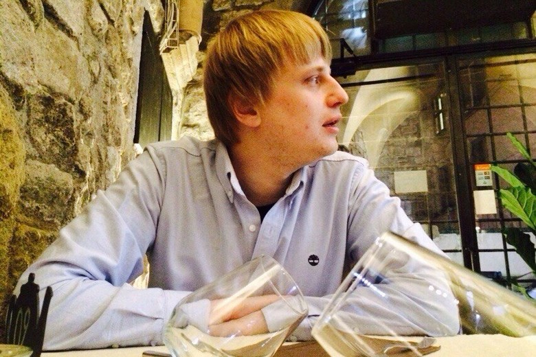 Слава Комиссаренко