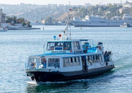 Власти Севастополя сообщили об остановке морского пассажирского транспорта