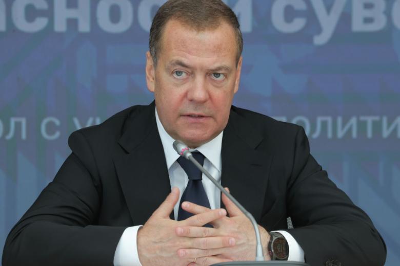 Дмитрий Медведев